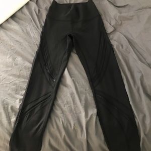 Lululemon Wunder Under Crop